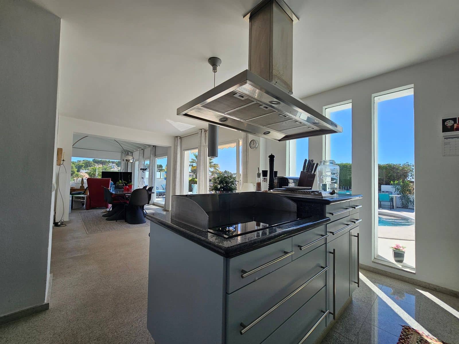 4 bedroom Villa for sale in Benissa with pool garage - € 1,450,000 (Ref: 8986380)