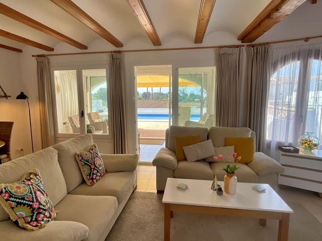 2 chambre Villa/Maison à vendre à Moraira, Teulada-Moraira avec piscine garage - 599 950 € (Ref: 9035497)