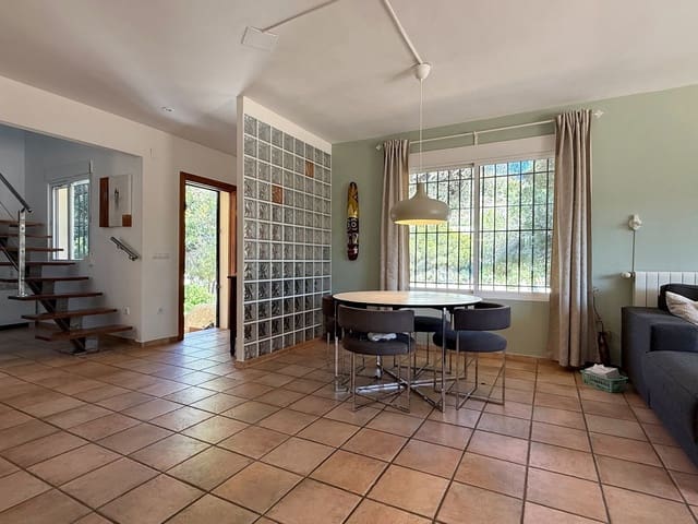 5 makuuhuone Huvila myytävänä paikassa Moraira, Teulada-Moraira mukana uima-altaan 
autotalli - 895 000 € (Ref: 9046495)