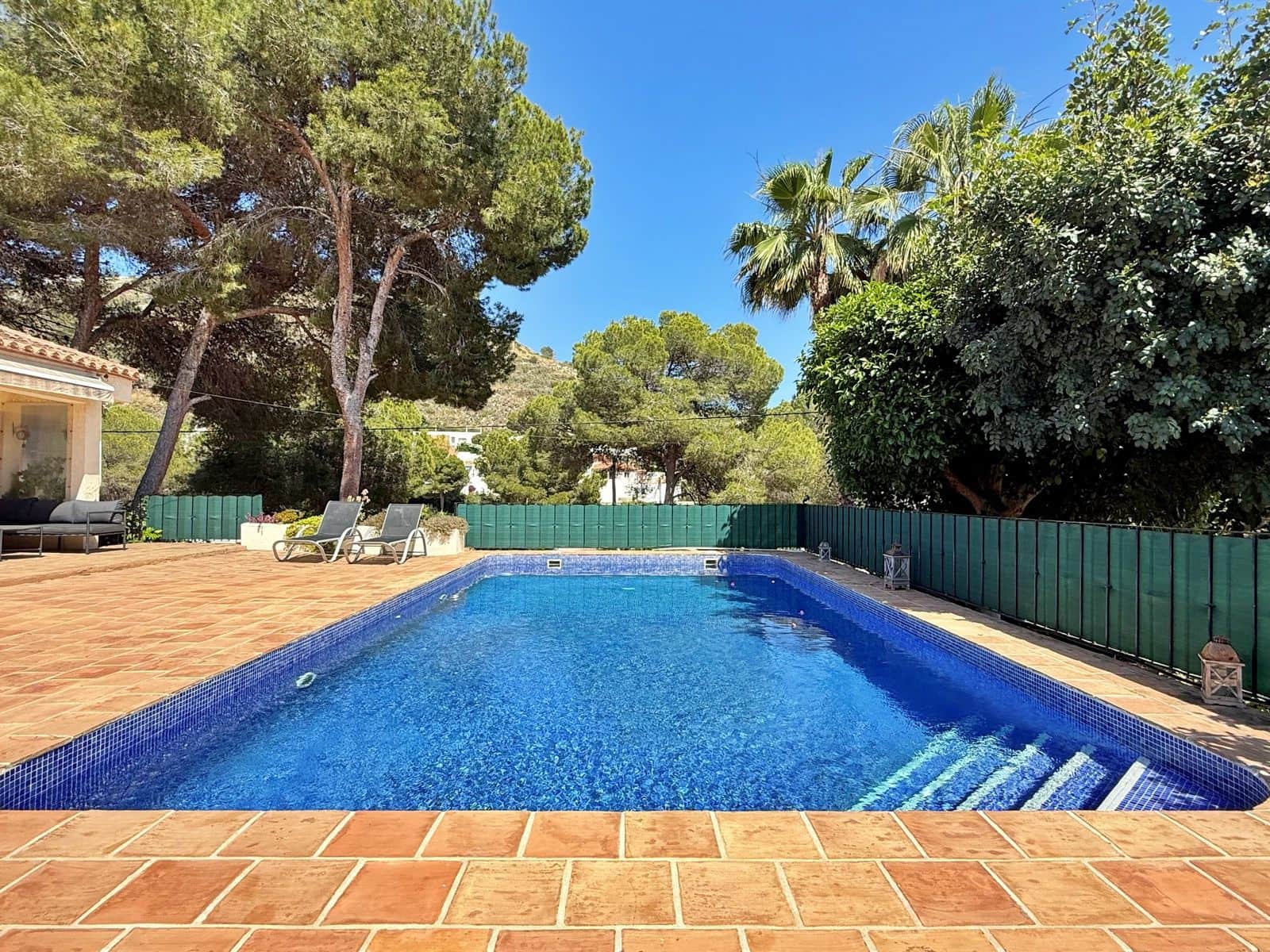 5 makuuhuone Huvila myytävänä paikassa Moraira mukana uima-altaan 
autotalli - 895 000 € (Ref: 9046495)