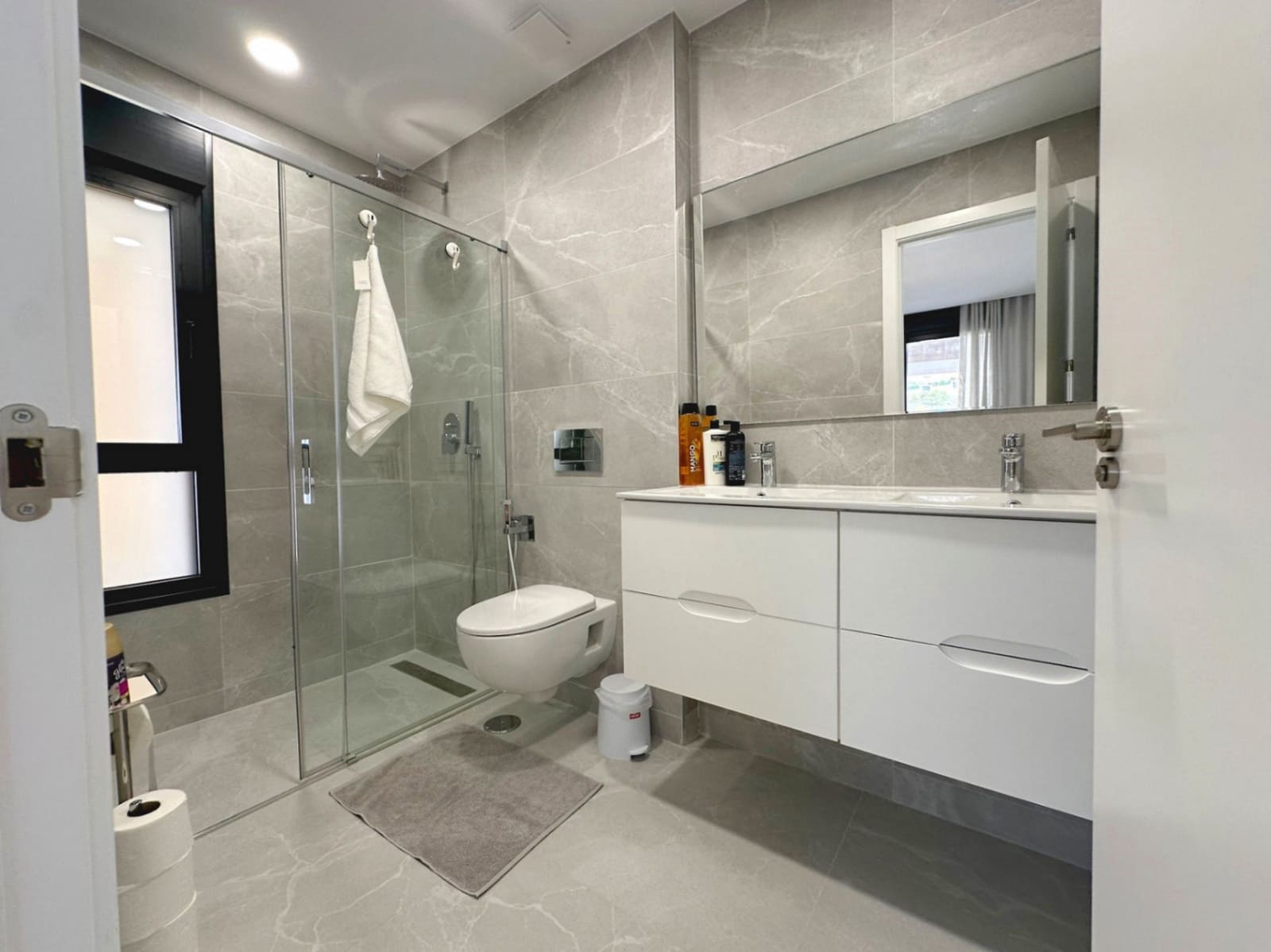 2 soverom Leilighet til leie i Finestrat med svømmebasseng garasje - € 1 850 (Ref: 9059846)