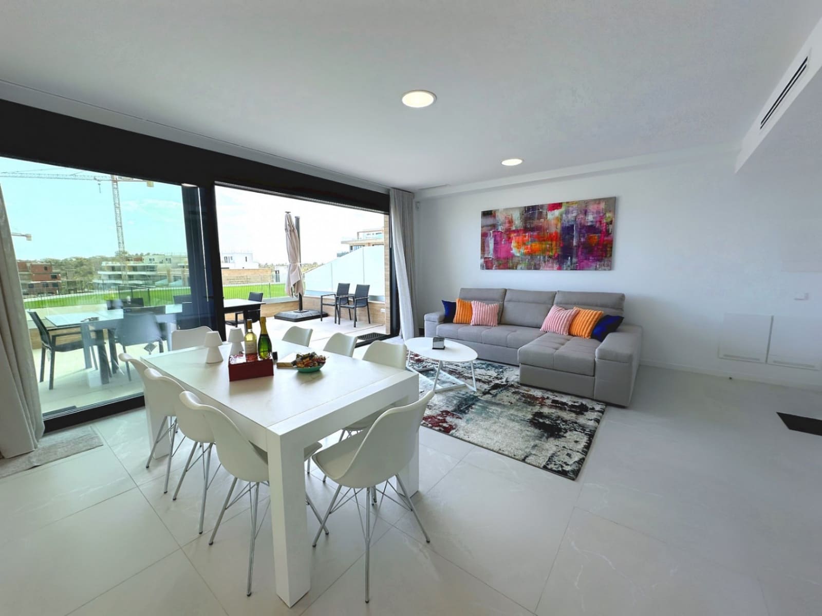 2 soverom Leilighet til leie i Finestrat med svømmebasseng garasje - € 1 850 (Ref: 9059846)