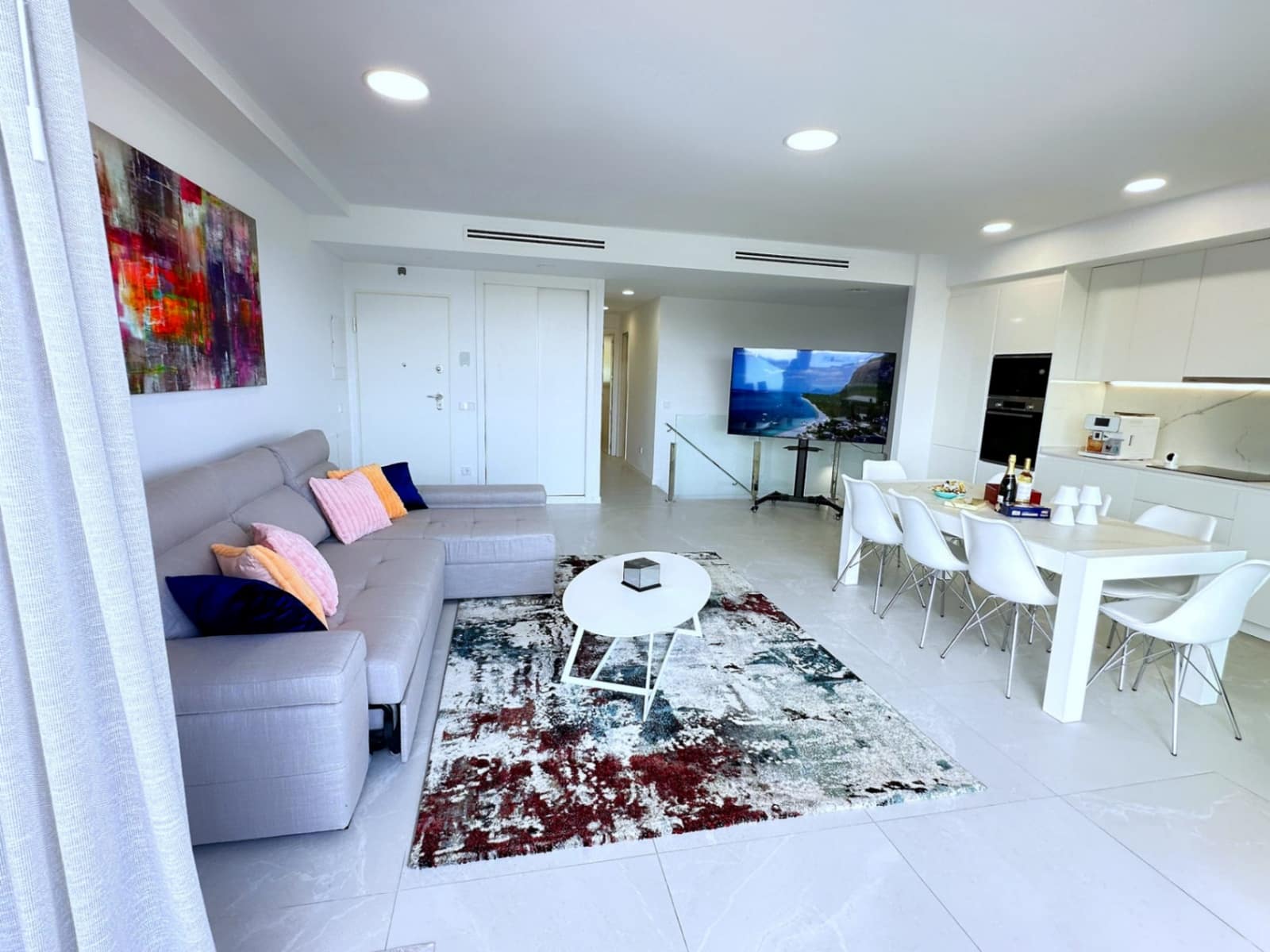 2 soverom Leilighet til leie i Finestrat med svømmebasseng garasje - € 1 850 (Ref: 9059846)