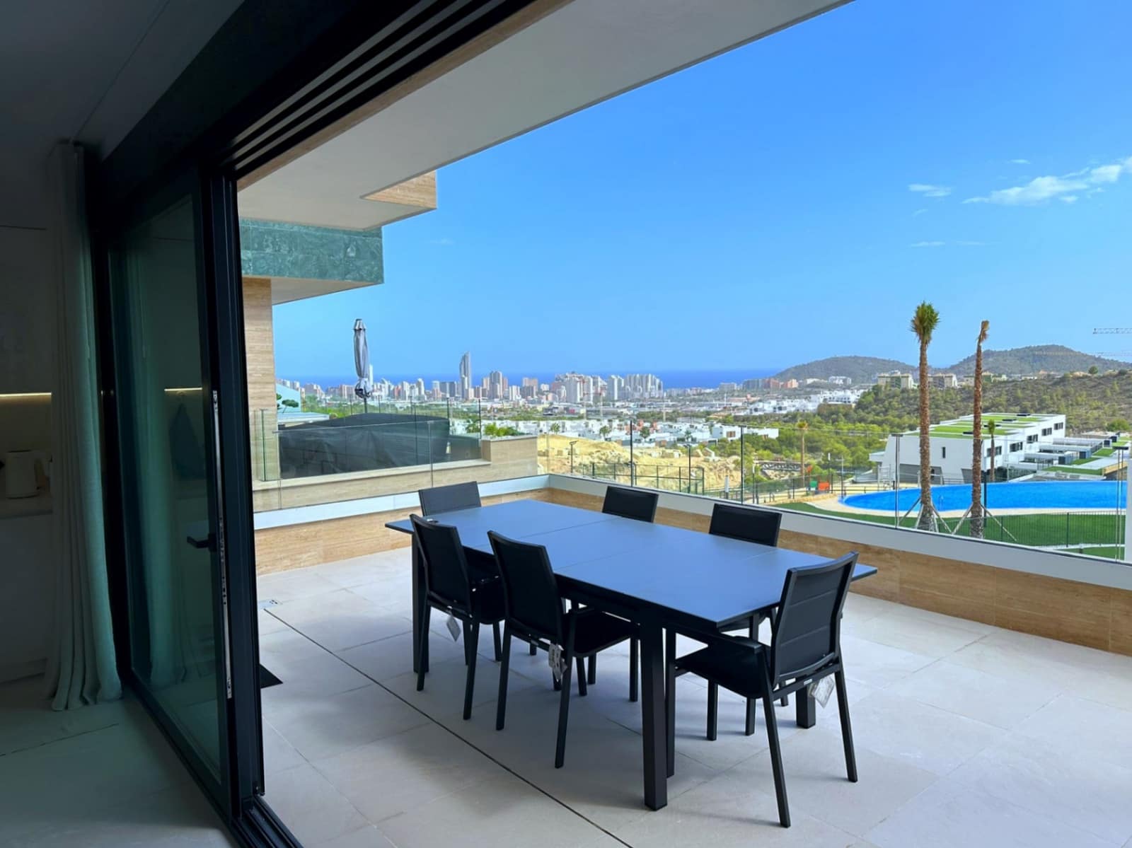 2 soverom Leilighet til leie i Finestrat med svømmebasseng garasje - € 1 850 (Ref: 9059846)