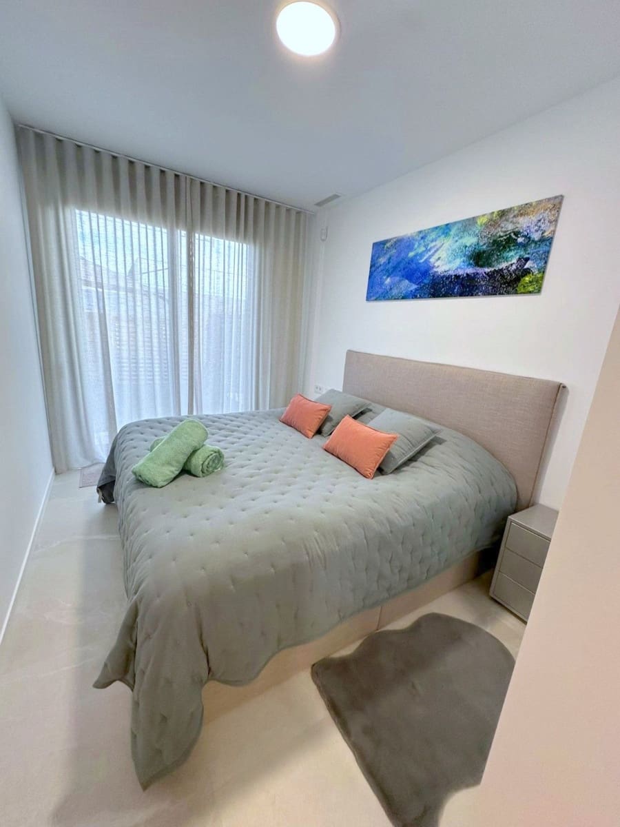 2 soveværelse Lejlighed til leje i Finestrat med swimmingpool garage - € 1.750 (Ref: 9061077)