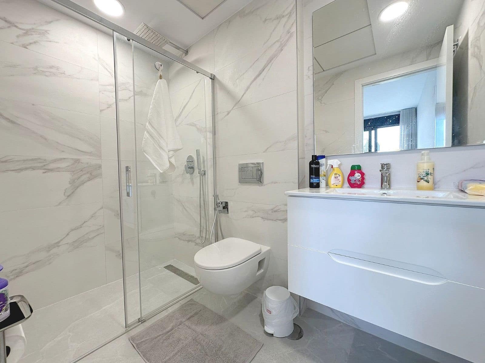 2 soveværelse Lejlighed til leje i Finestrat med swimmingpool garage - € 1.750 (Ref: 9061077)