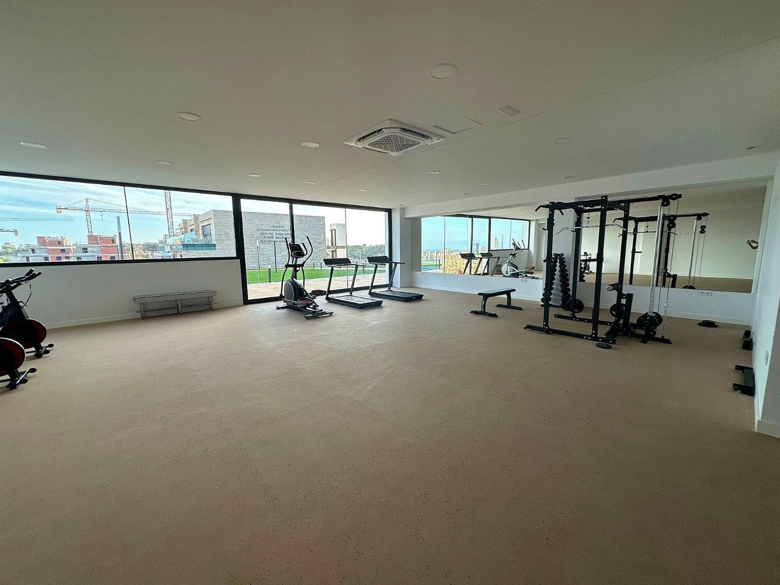 2 soveværelse Lejlighed til leje i Finestrat med swimmingpool garage - € 1.750 (Ref: 9061077)