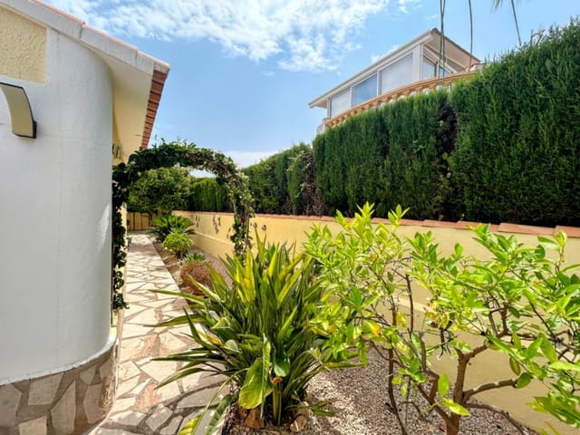 3 slaapkamer Villa te koop in Dénia met zwembad garage - € 595.000 (Ref: 9069186)