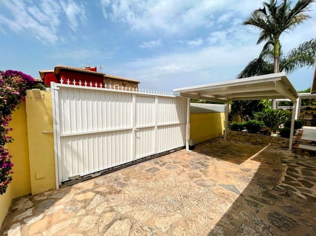 3 slaapkamer Villa te koop in Dénia met zwembad garage - € 595.000 (Ref: 9069186)