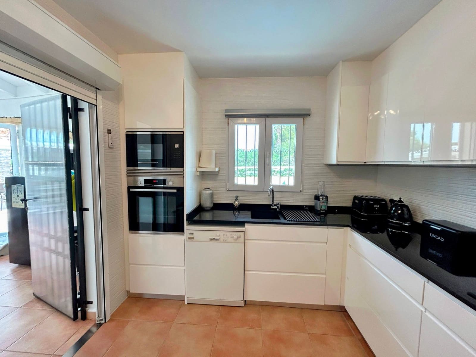 3 slaapkamer Villa te koop in Denia met zwembad garage - € 595.000 (Ref: 9069186)