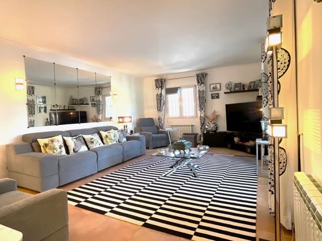 3 slaapkamer Villa te koop in Dénia met zwembad garage - € 595.000 (Ref: 9069186)