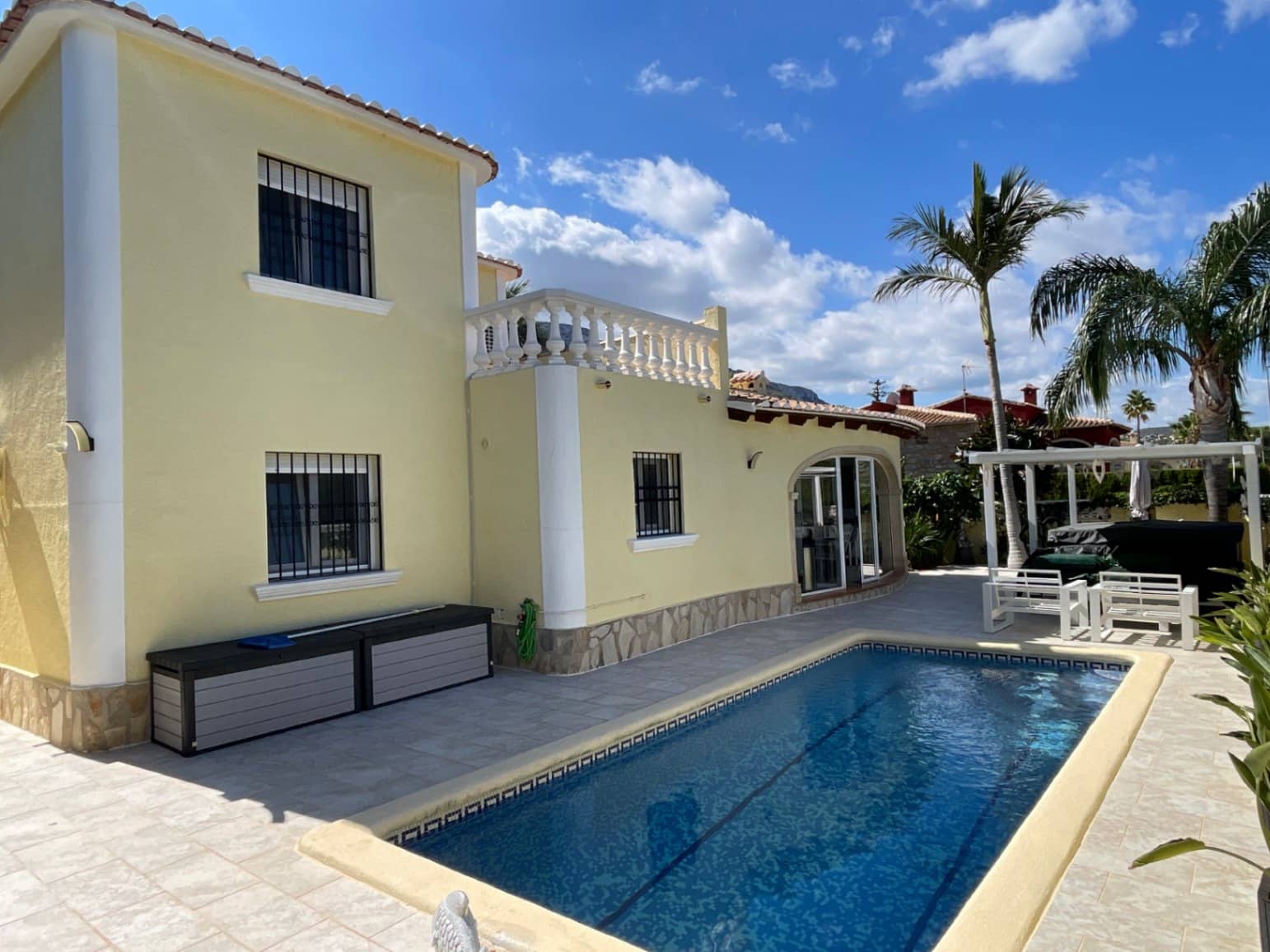 3 slaapkamer Villa te koop in Denia met zwembad garage - € 595.000 (Ref: 9069186)