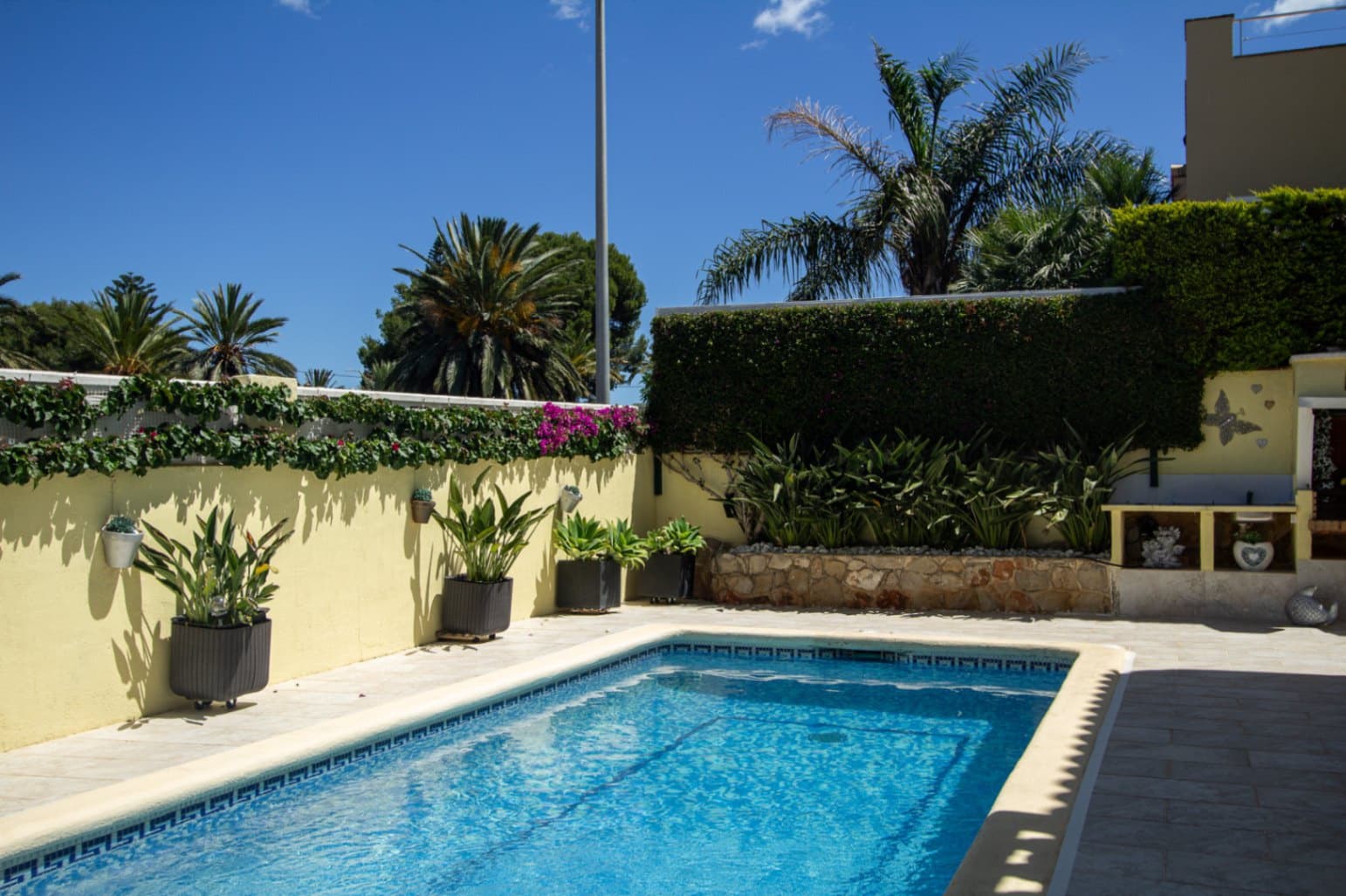 3 bedroom Villa for sale in Denia with pool garage - € 595,000 (Ref: 9069186)