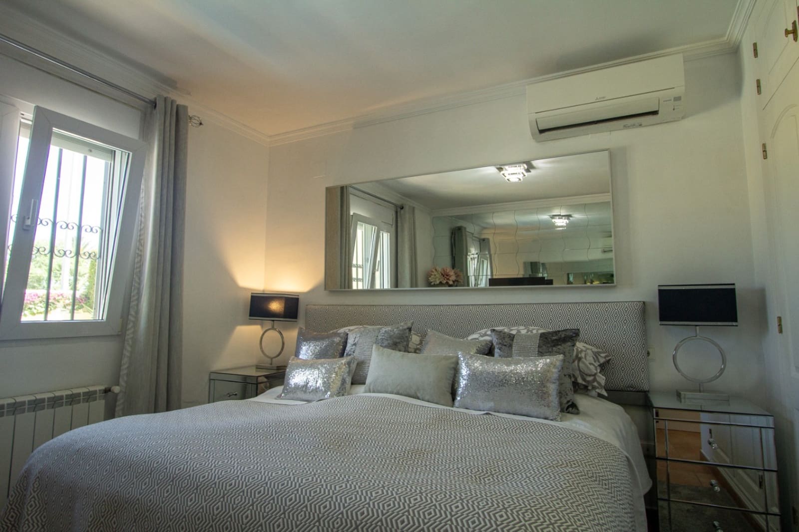 3 bedroom Villa for sale in Denia with pool garage - € 595,000 (Ref: 9069186)