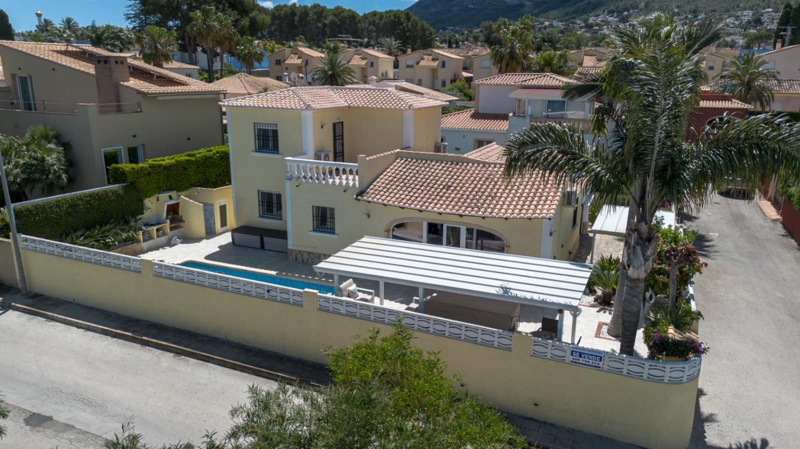 3 bedroom Villa for sale in Denia with pool garage - € 595,000 (Ref: 9069186)