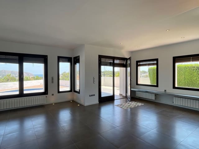 3 slaapkamer Villa te koop in Moraira, Teulada-Moraira met zwembad garage - € 1.440.000 (Ref: 9085649)