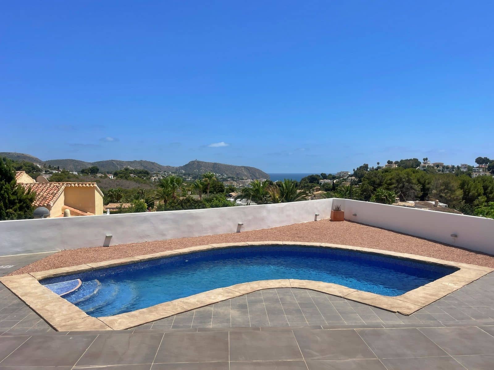 3 slaapkamer Villa te koop in Moraira met zwembad garage - € 1.440.000 (Ref: 9085649)