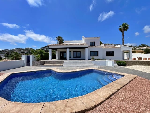 3 slaapkamer Villa te koop in Moraira, Teulada-Moraira met zwembad garage - € 1.440.000 (Ref: 9085649)