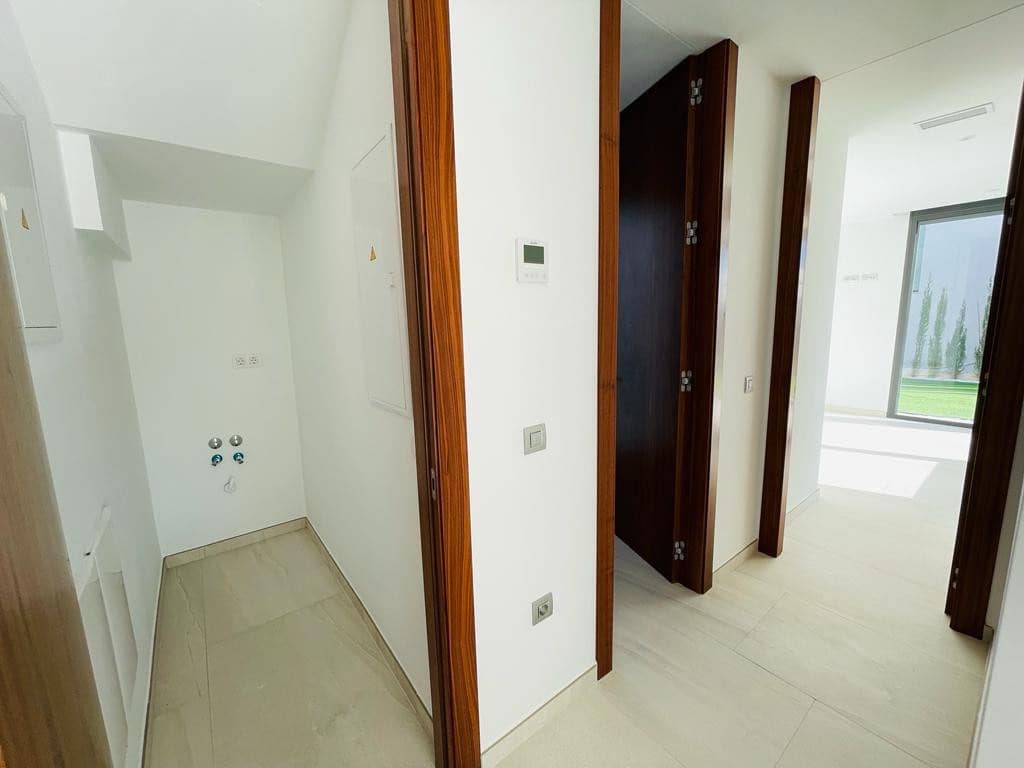 3 bedroom Villa for sale in Finestrat with pool garage - € 850,000 (Ref: 9087128)