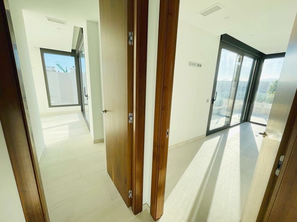 3 bedroom Villa for sale in Finestrat with pool garage - € 850,000 (Ref: 9087128)