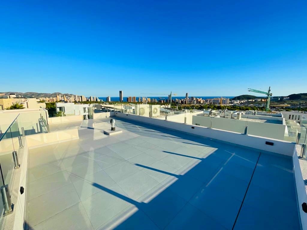 3 bedroom Villa for sale in Finestrat with pool garage - € 850,000 (Ref: 9087128)