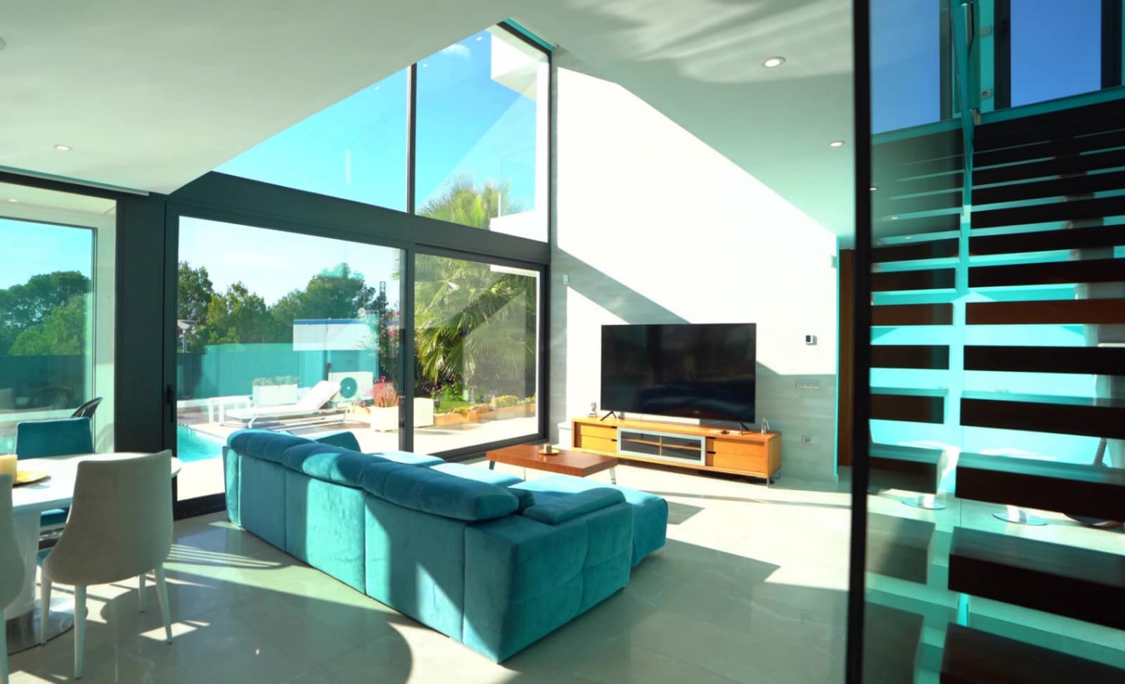 4 bedroom Villa for sale in Finestrat with pool garage - € 1,900,000 (Ref: 9087129)