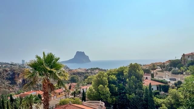 4 Zimmer Villa zu verkaufen in Calpe / Calp mit Pool Garage - 890.000 € (Ref: 9094361)