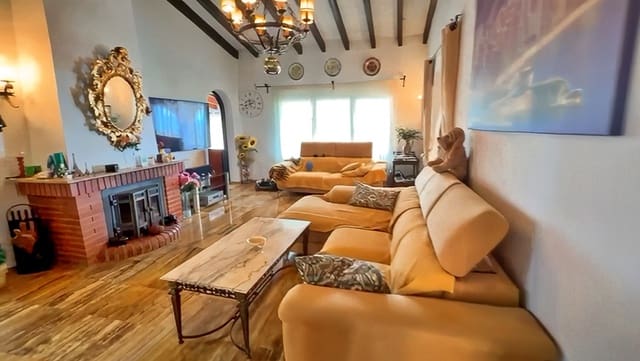 4 Zimmer Villa zu verkaufen in Calpe / Calp mit Pool Garage - 890.000 € (Ref: 9094361)