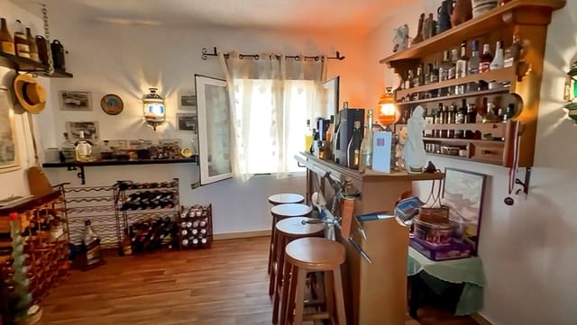 4 Zimmer Villa zu verkaufen in Calpe / Calp mit Pool Garage - 890.000 € (Ref: 9094361)