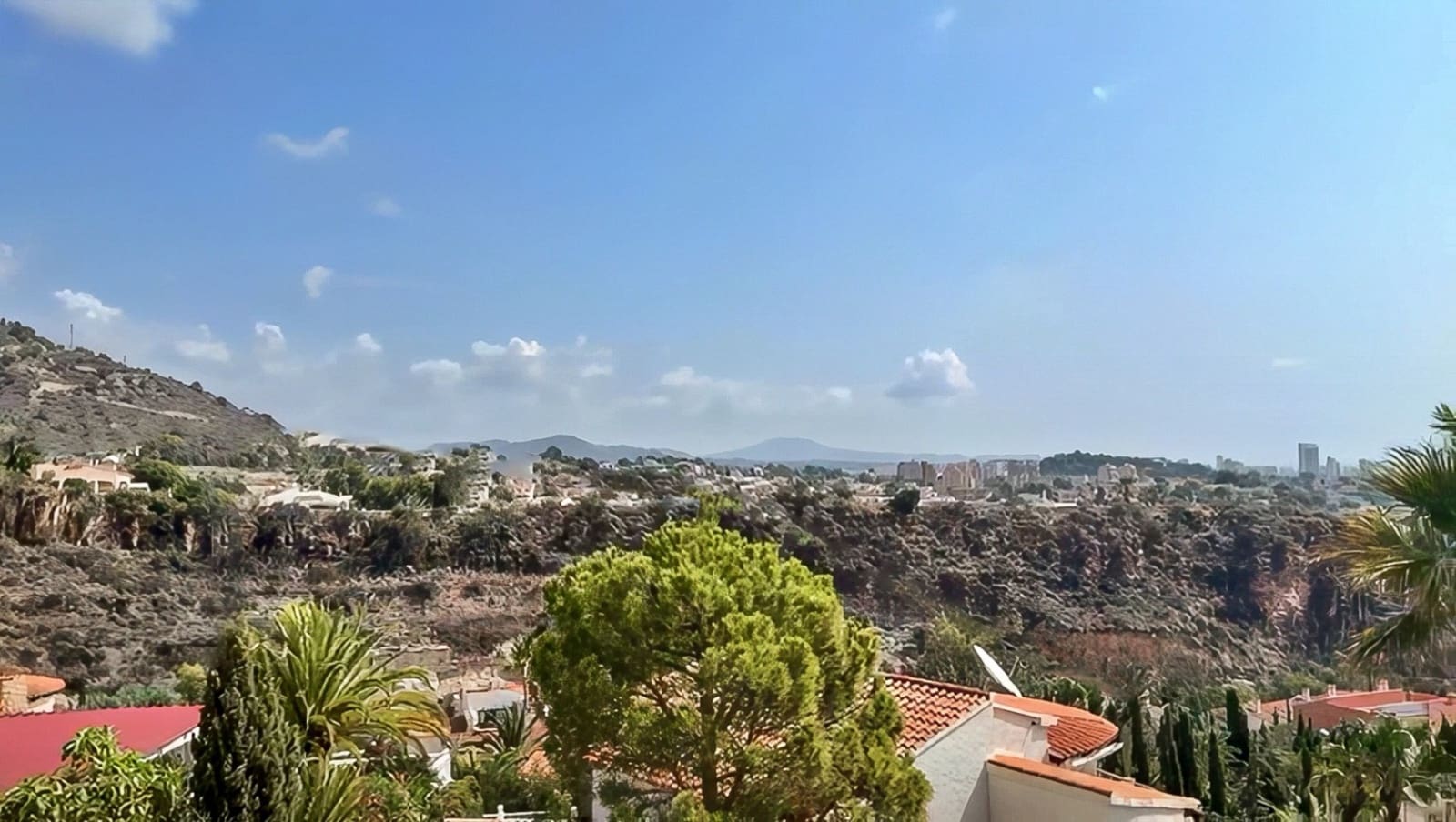 4 Zimmer Villa zu verkaufen in Calpe / Calp mit Pool Garage - 890.000 € (Ref: 9094361)