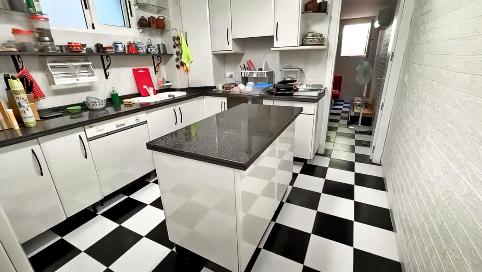 4 Zimmer Villa zu verkaufen in Calpe / Calp mit Pool Garage - 890.000 € (Ref: 9094361)