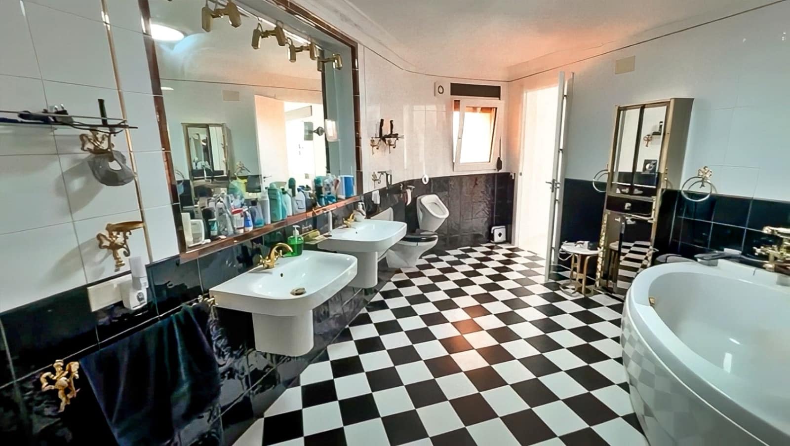 4 Zimmer Villa zu verkaufen in Calpe / Calp mit Pool Garage - 890.000 € (Ref: 9094361)