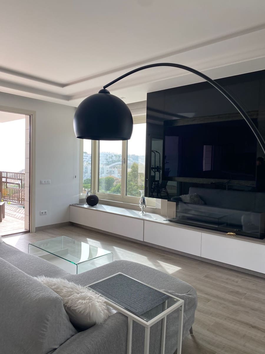 6 slaapkamer Villa te koop in El Campello met zwembad garage - € 2.900.000 (Ref: 9099639)