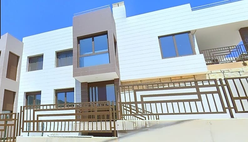 6 slaapkamer Villa te koop in El Campello met zwembad garage - € 2.900.000 (Ref: 9099639)