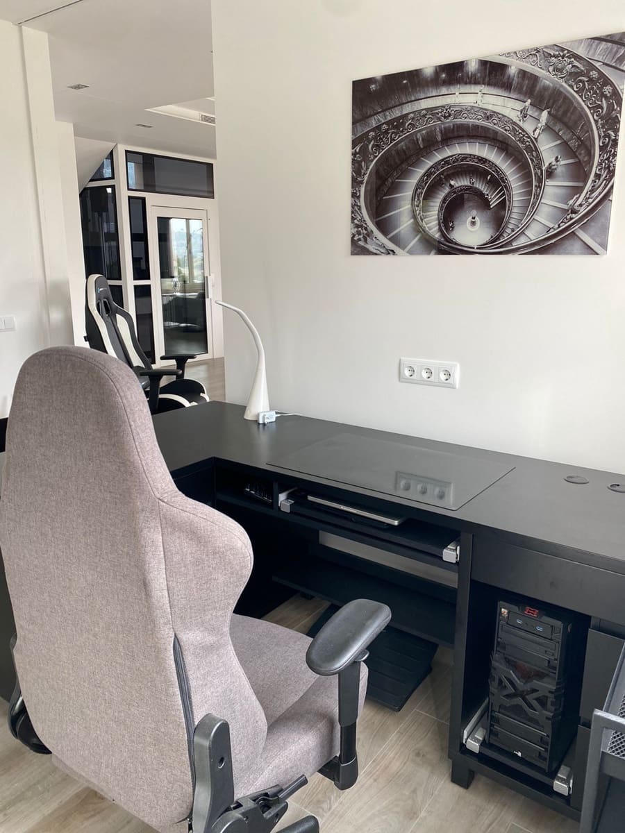 6 slaapkamer Villa te koop in El Campello met zwembad garage - € 2.900.000 (Ref: 9099639)