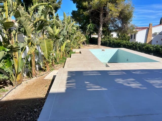 4 Zimmer Villa zu verkaufen in Calpe / Calp mit Pool Garage - 1.575.000 € (Ref: 9100006)