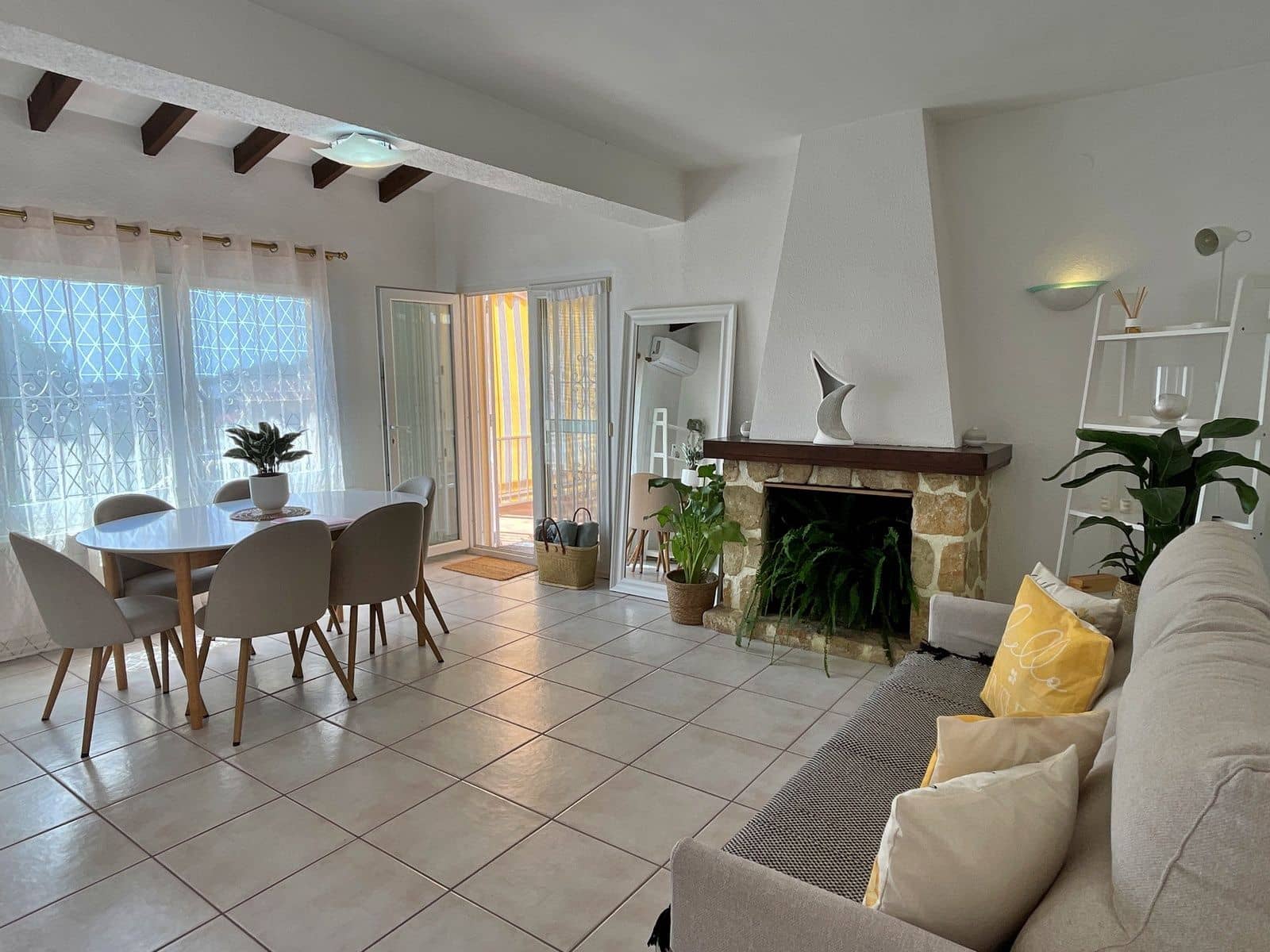 4 slaapkamer Villa te koop in Benissa met zwembad garage - € 475.000 (Ref: 9110970)