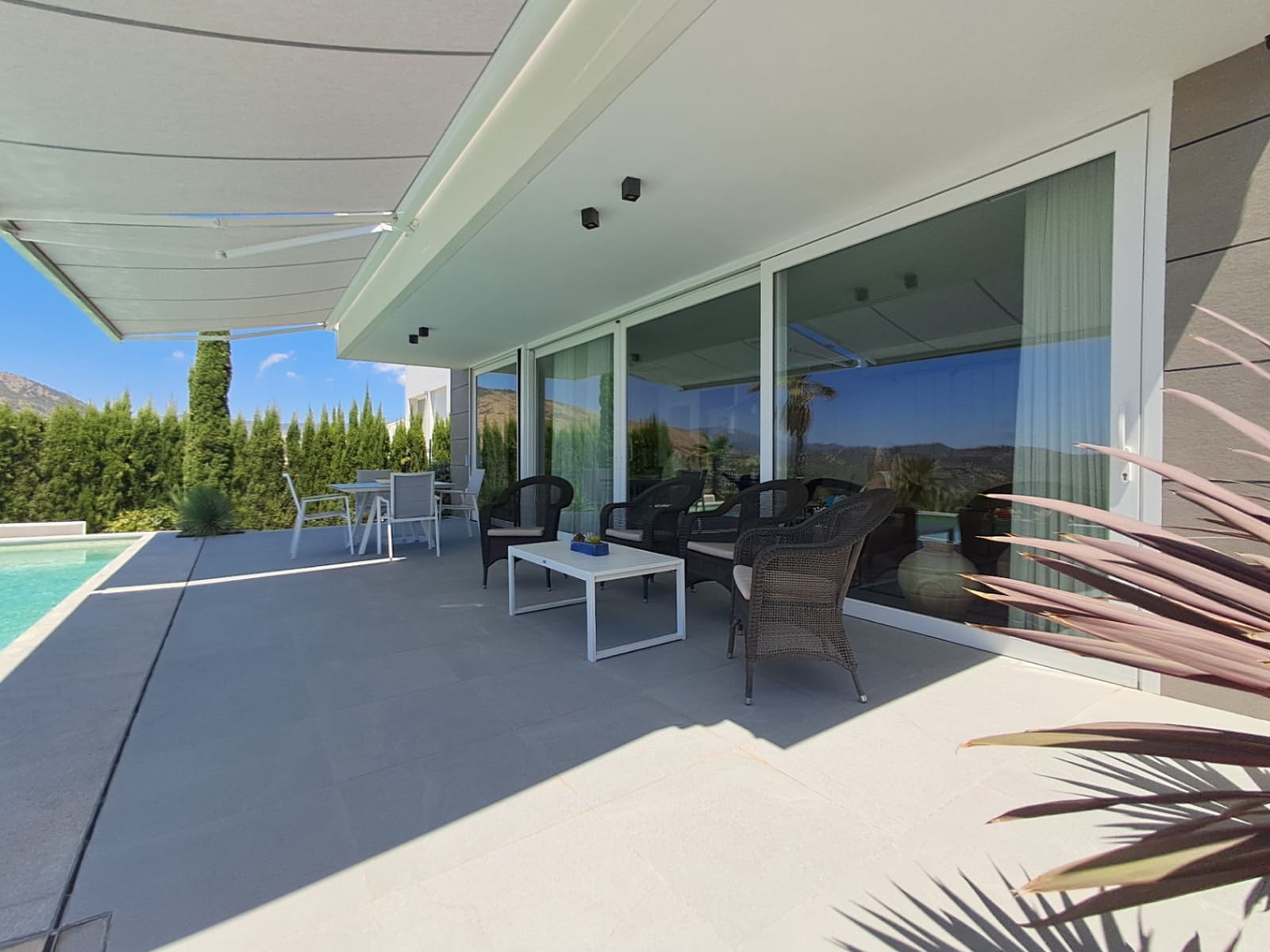 3 bedroom Villa for sale in Finestrat with pool garage - € 1,100,000 (Ref: 9133331)
