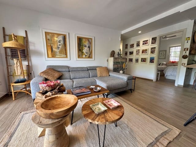 Appartement de 3 chambres à louer à Moraira, Teulada-Moraira - 2 500 € (Ref: 9138455)