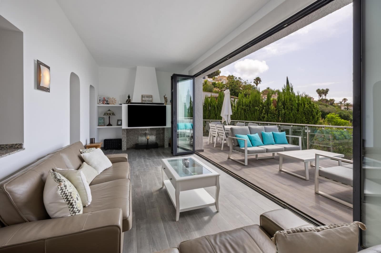 5 bedroom Villa for sale in Moraira with pool garage - € 1,200,000 (Ref: 9141889)