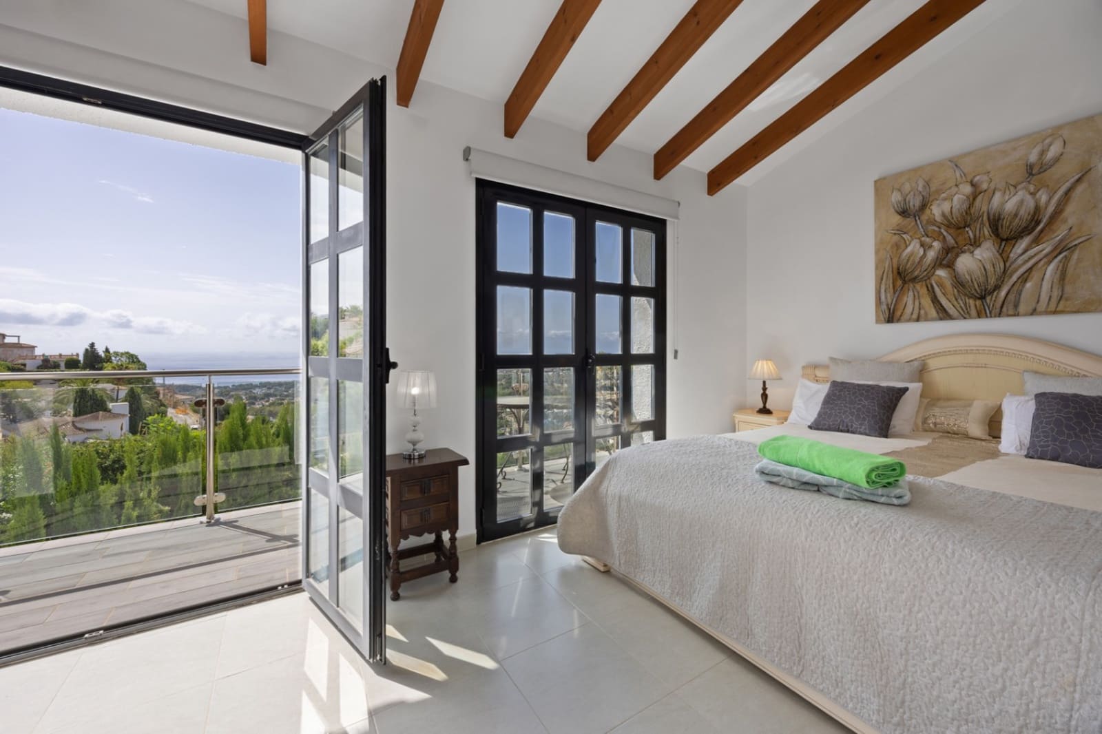 5 bedroom Villa for sale in Moraira with pool garage - € 1,200,000 (Ref: 9141889)