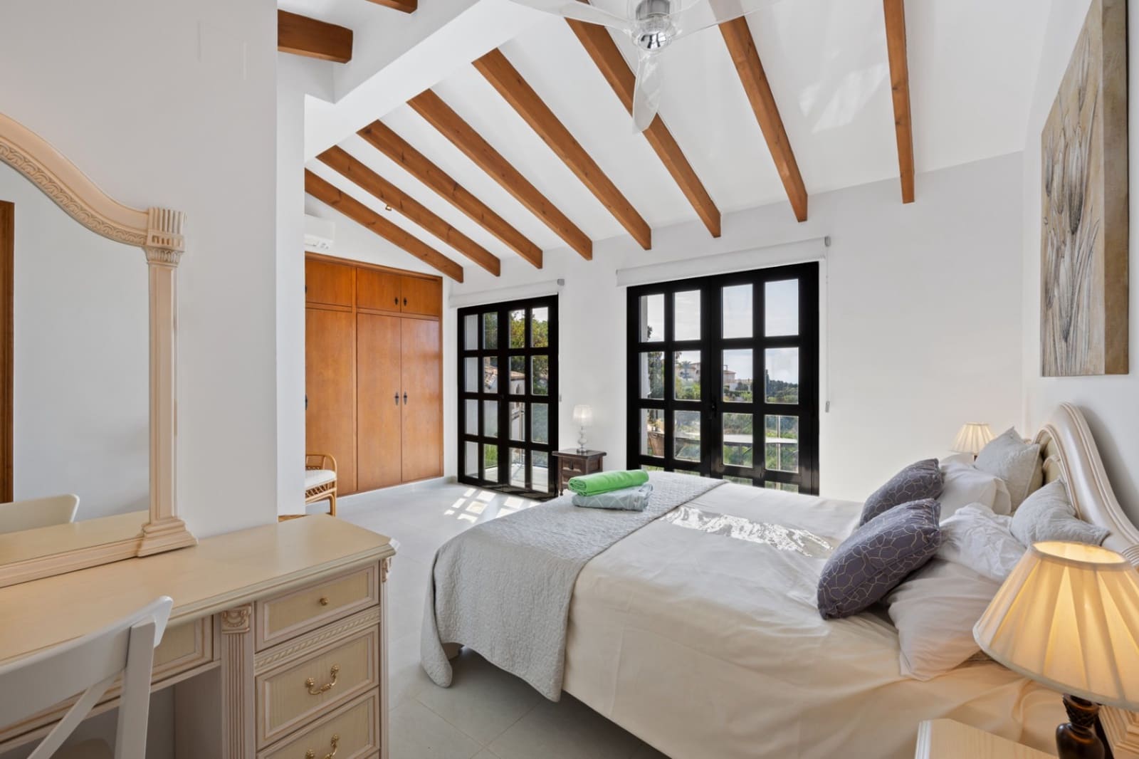 5 bedroom Villa for sale in Moraira with pool garage - € 1,200,000 (Ref: 9141889)