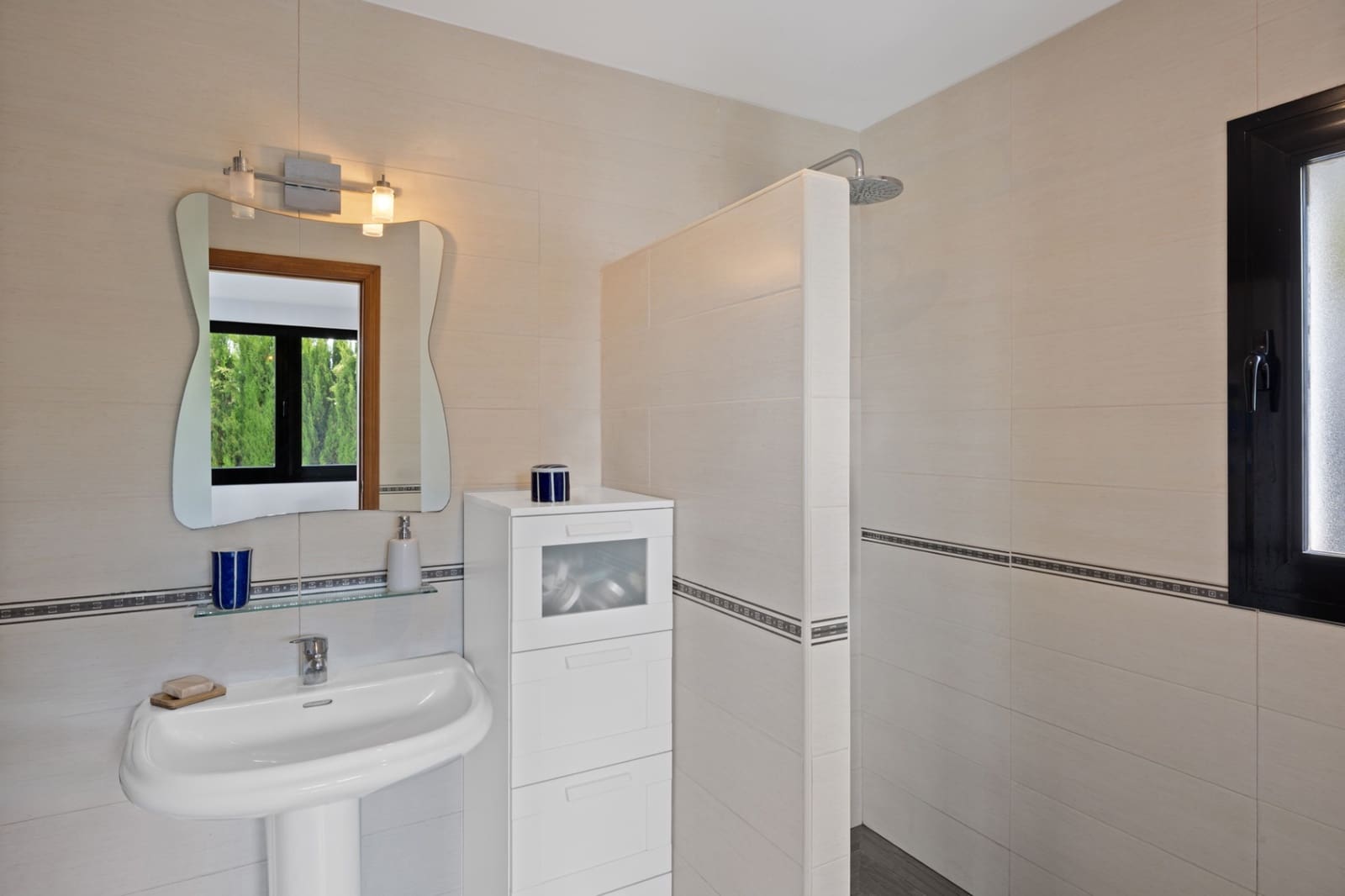 5 bedroom Villa for sale in Moraira with pool garage - € 1,200,000 (Ref: 9141889)