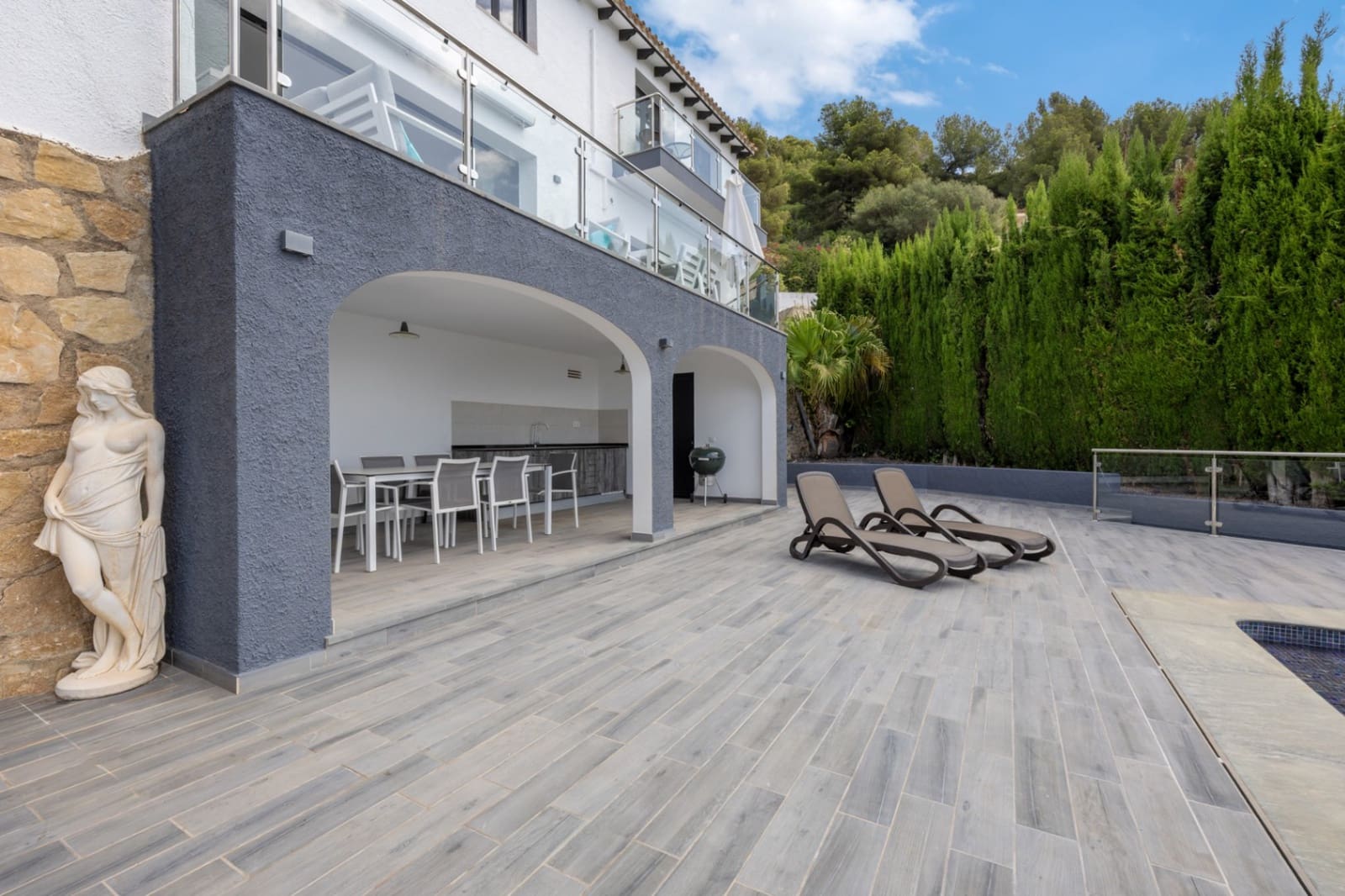 5 bedroom Villa for sale in Moraira with pool garage - € 1,200,000 (Ref: 9141889)