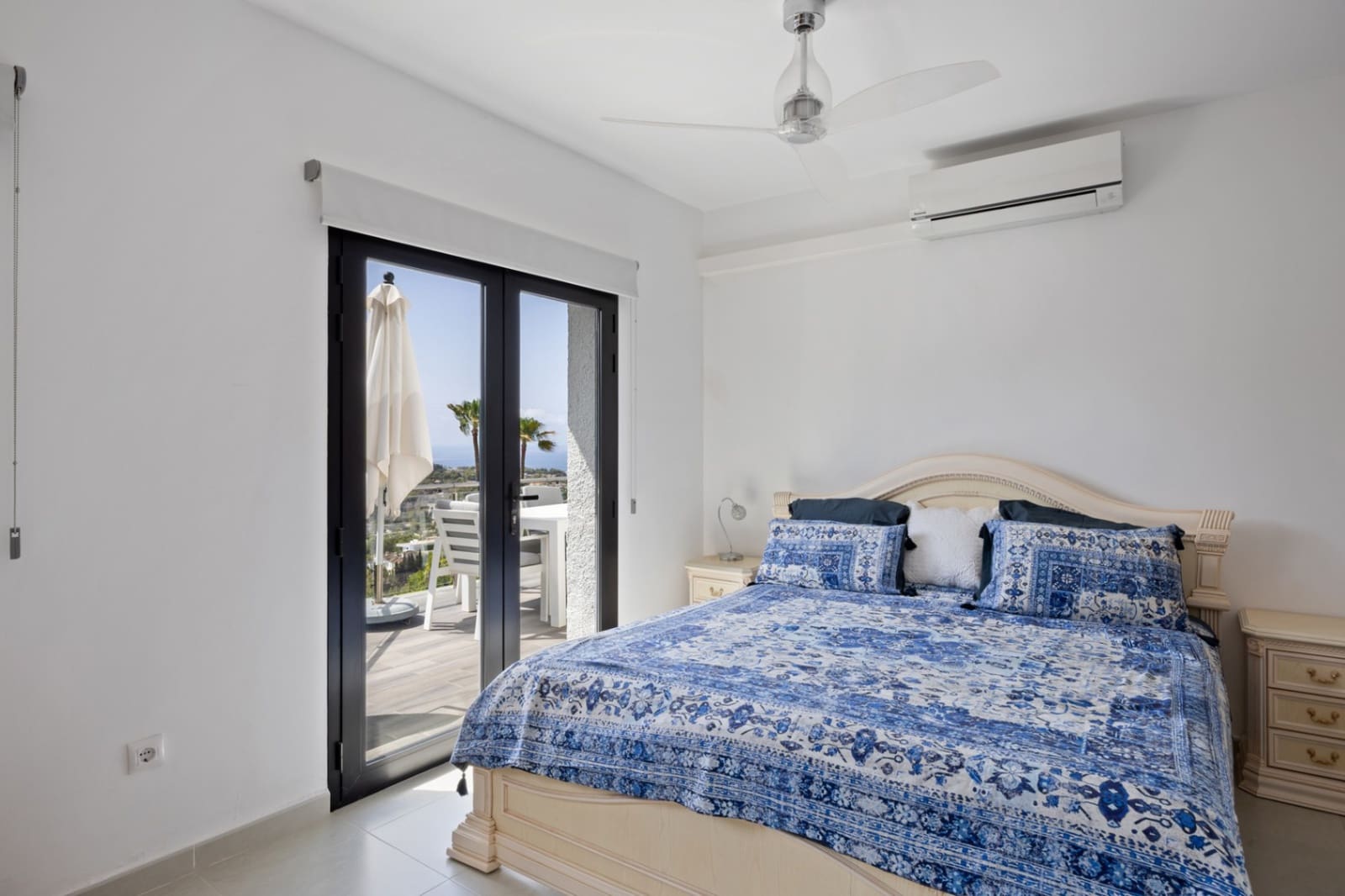 5 bedroom Villa for sale in Moraira with pool garage - € 1,200,000 (Ref: 9141889)