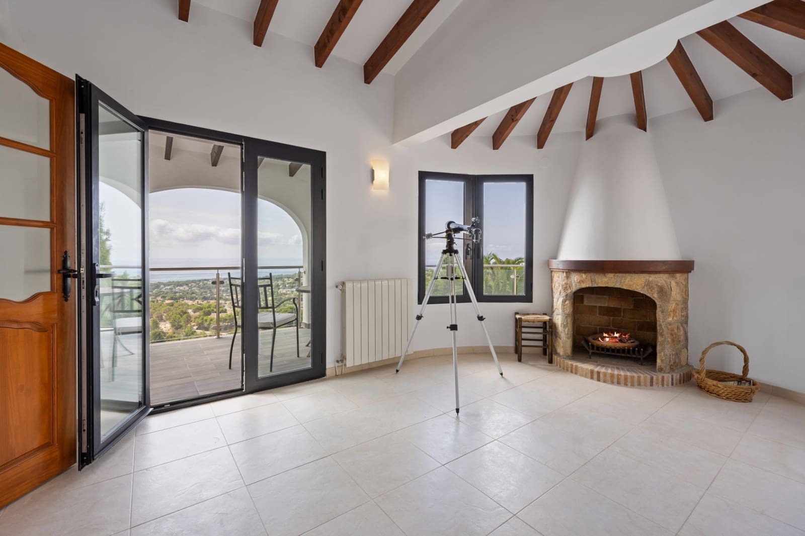 5 bedroom Villa for sale in Moraira with pool garage - € 1,200,000 (Ref: 9141889)