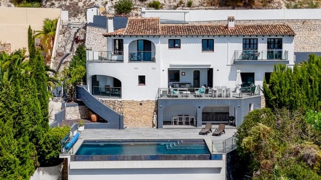 5 bedroom Villa for sale in Moraira, Teulada-Moraira with pool garage - € 1,200,000 (Ref: 9141889)