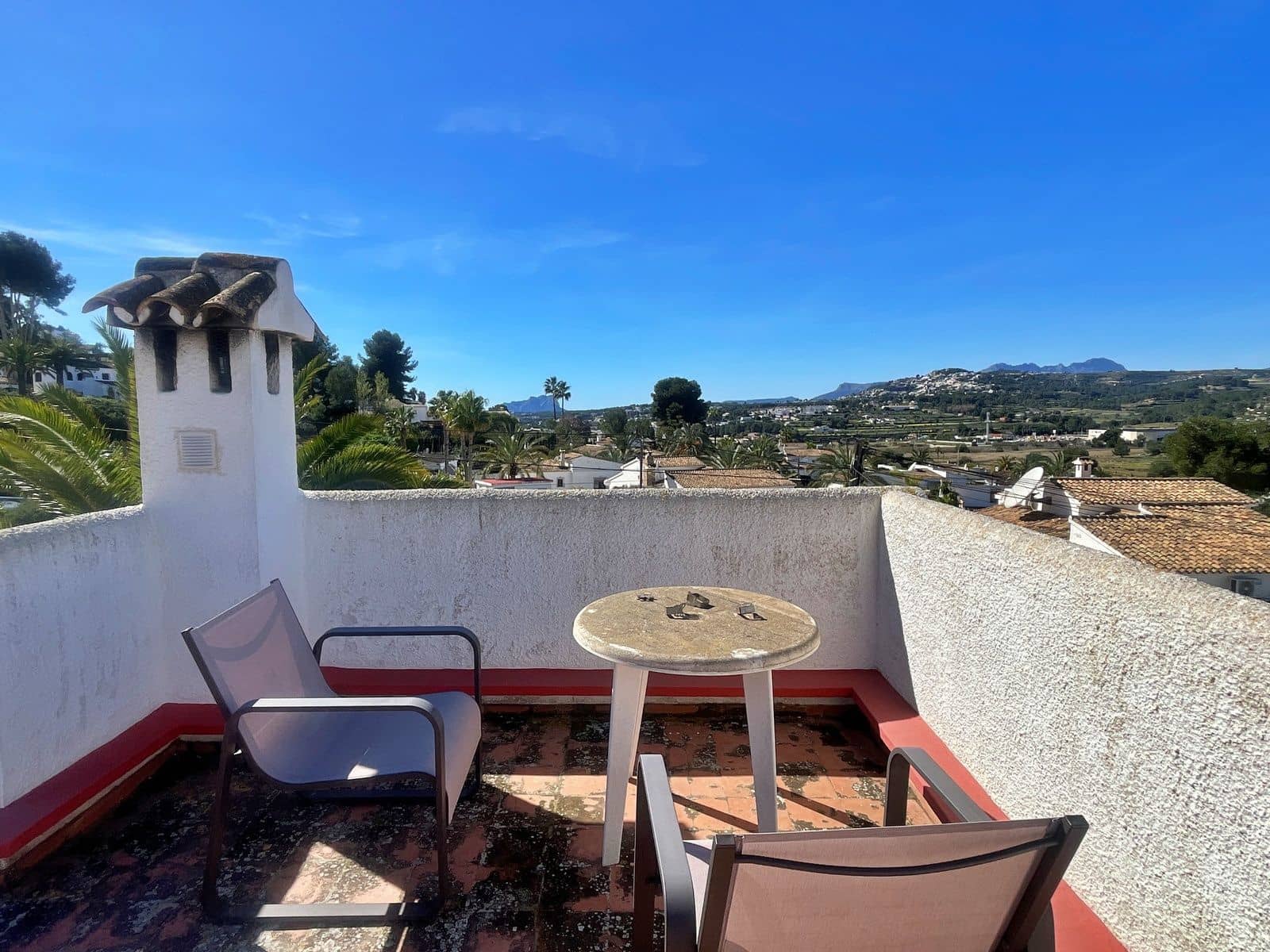 2 sovrum Villa till salu i Moraira med pool garage - 280 000 € (Ref: 9142141)