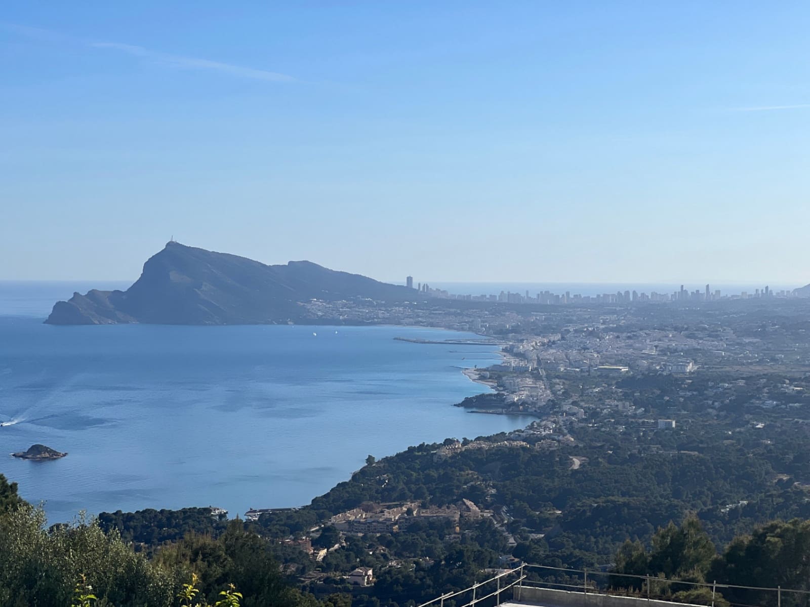 4 bedroom Villa for sale in Altea with pool garage - € 2,690,000 (Ref: 9142163)