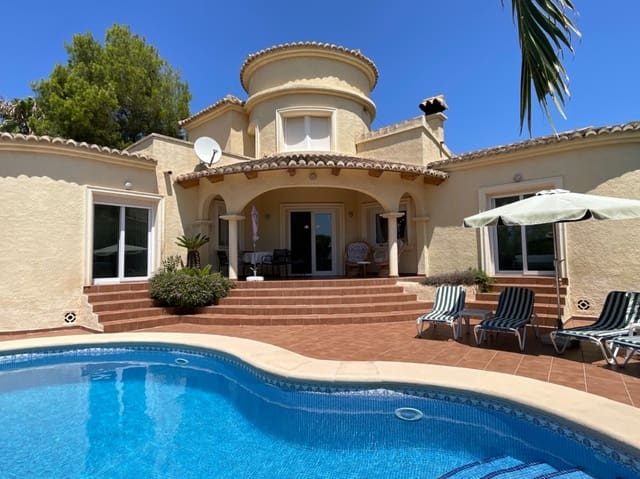 3 bedroom Villa for sale in Moraira, Teulada-Moraira with pool garage - € 650,000 (Ref: 9146665)
